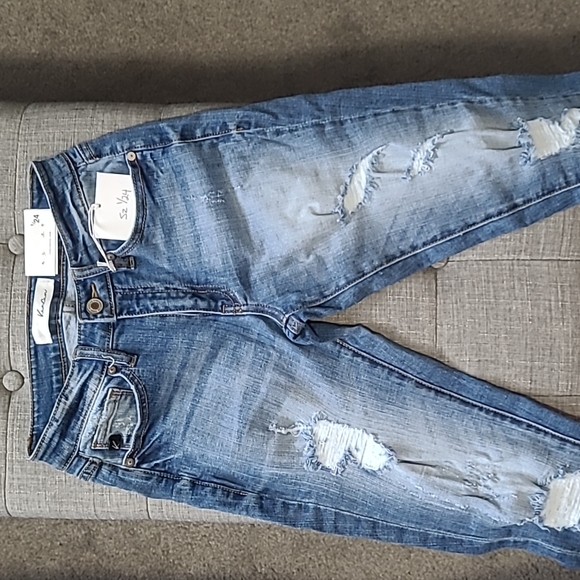 KanCan distressed skinny jeans - Picture 3 of 3